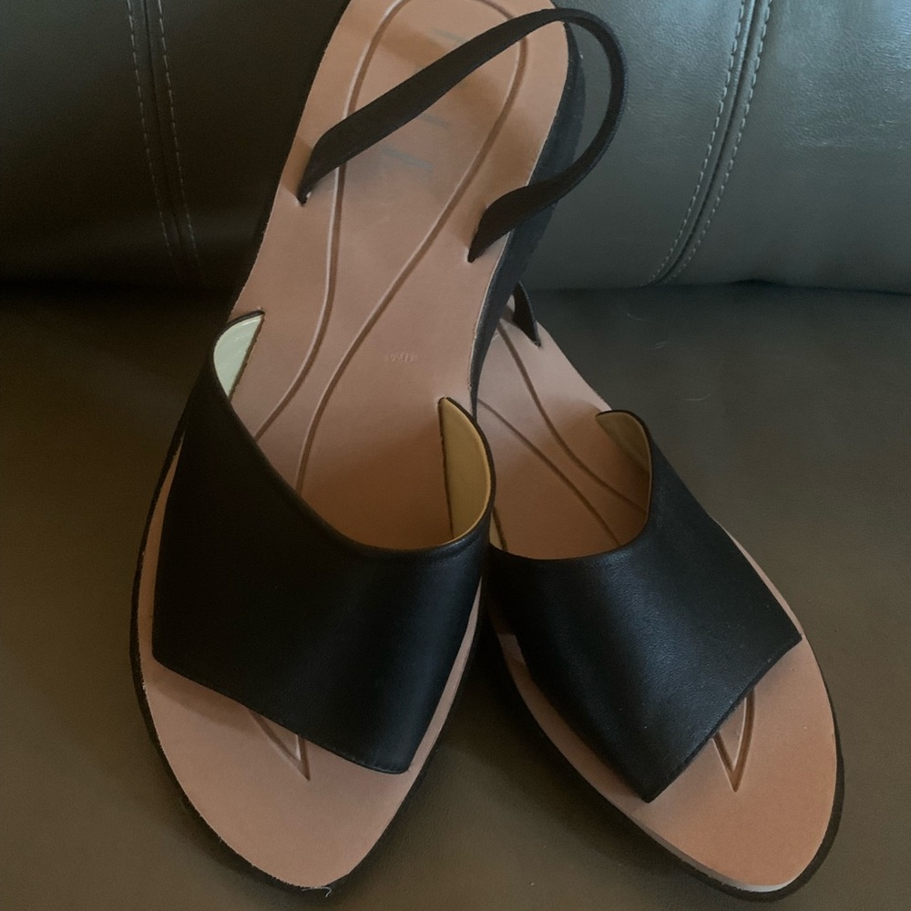 Elle leather platform sandals.